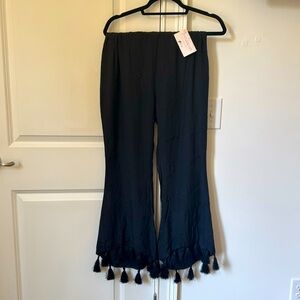 Black pants with fringe